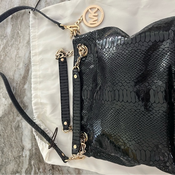 Michael Kors Jet set medium snakeskin handbag - Picture 3 of 10